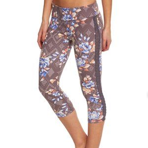 O'Neill 365 Captivate Fitness Capri Legging XS